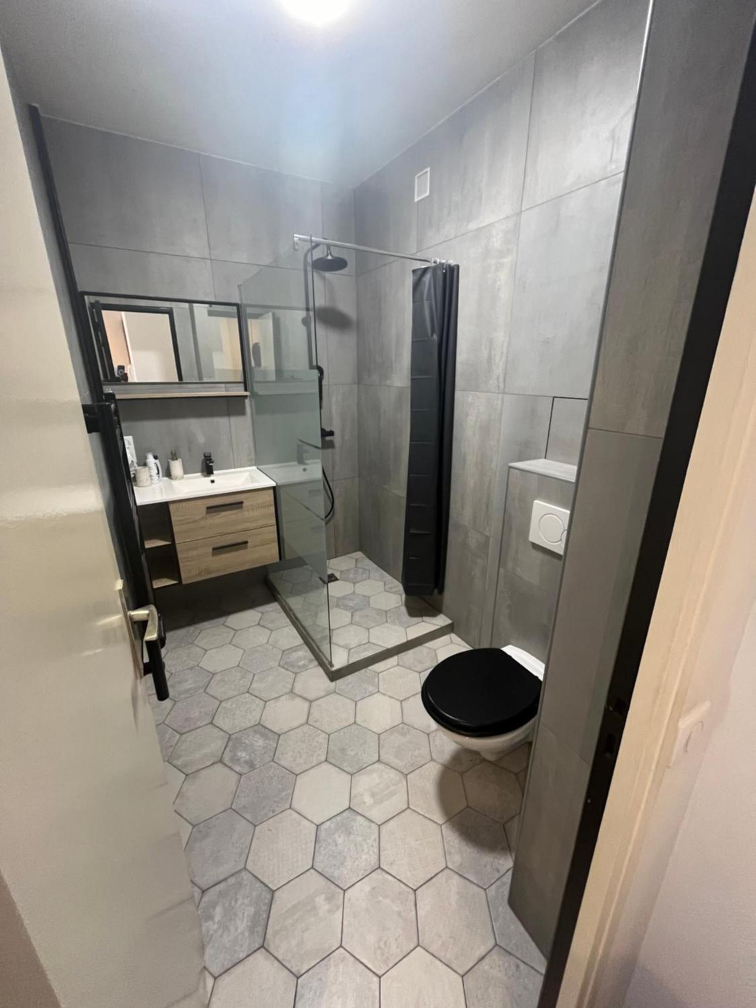 Ferienwohnung Le Borrigo Pick Up Airport Menton Exterior foto